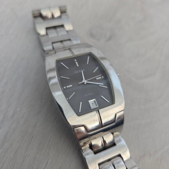 GUESS Analog Watch Womens Silver Wristwatch Bracelet SMALL WRIST - Picture 2 of 7